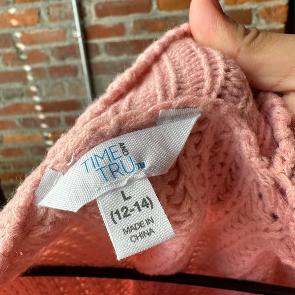 Time and Tru Women’s Sweater size: L (12-14) - Picture 5 of 5